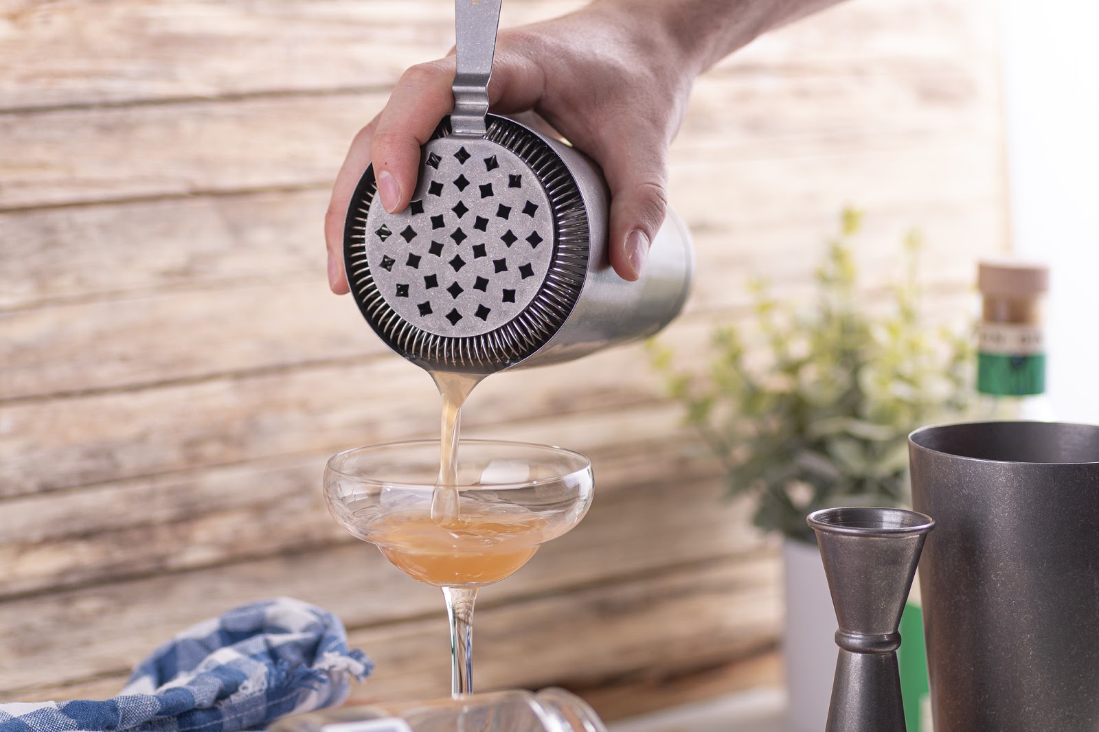 Shake, Rattle & Pour How To Use a Cocktail Shaker